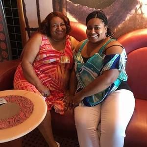 Meet your Posher, Lisa